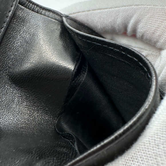 Chanel Patent Leather CC wallet - Picture 10 of 11